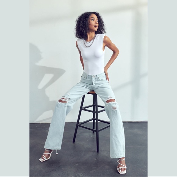 Vici London/ Kancan ultra high rise 90s flare jeans - Picture 3 of 9